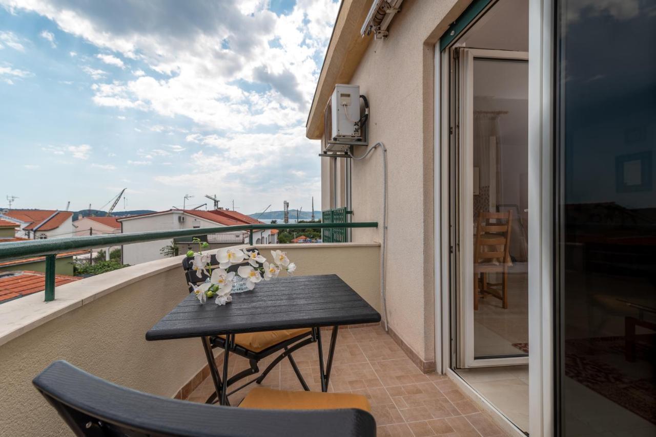 Apartman Dildo Appartement Trogir Buitenkant foto
